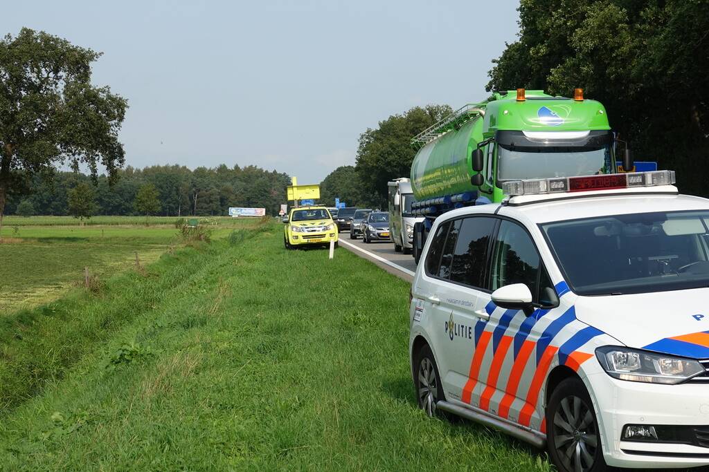Vier voertuigen betrokken bij kop-staart verkeersongeval