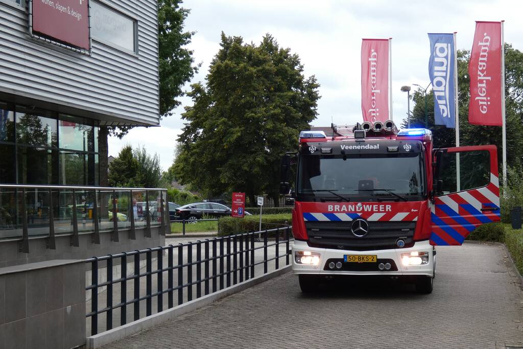 Autobrand in parkeergarage