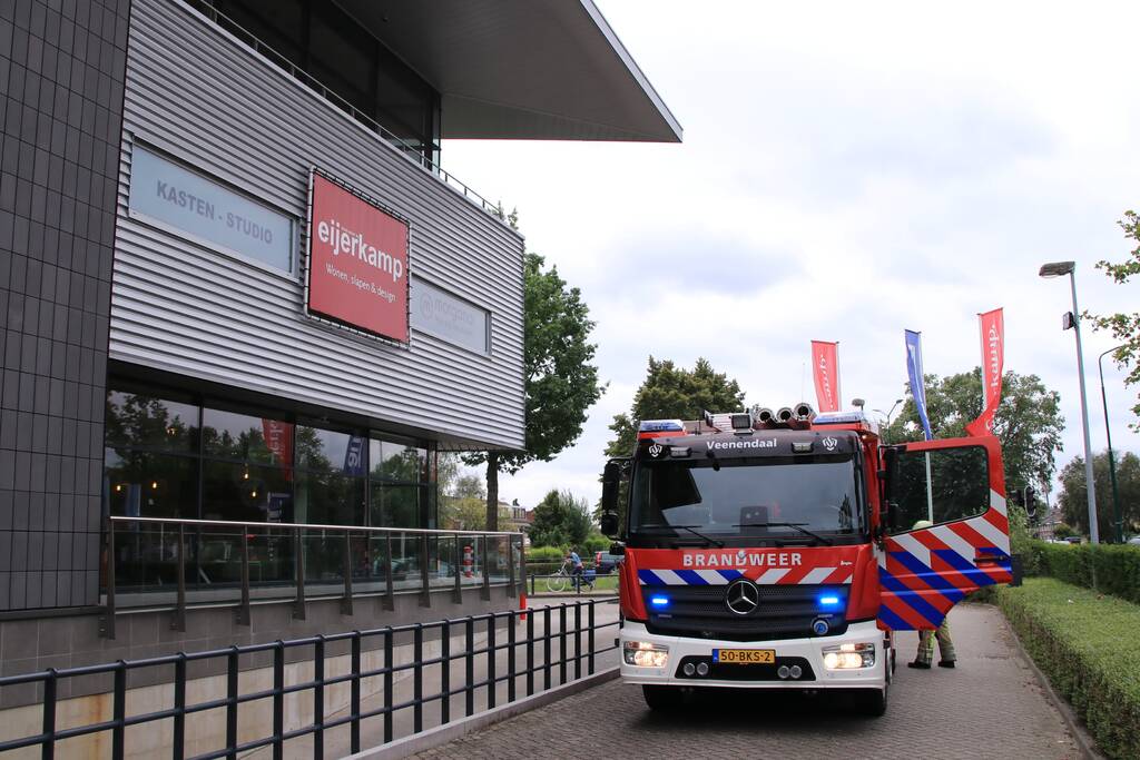 Autobrand in parkeergarage