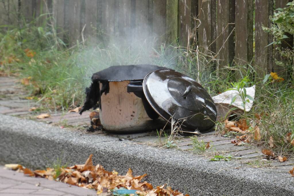 Woning vol rook na vlam in de pan