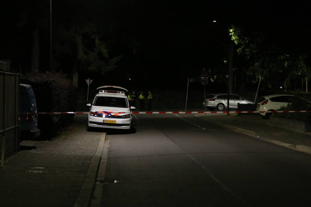 Zwaargewond persoon aangetroffen op straat