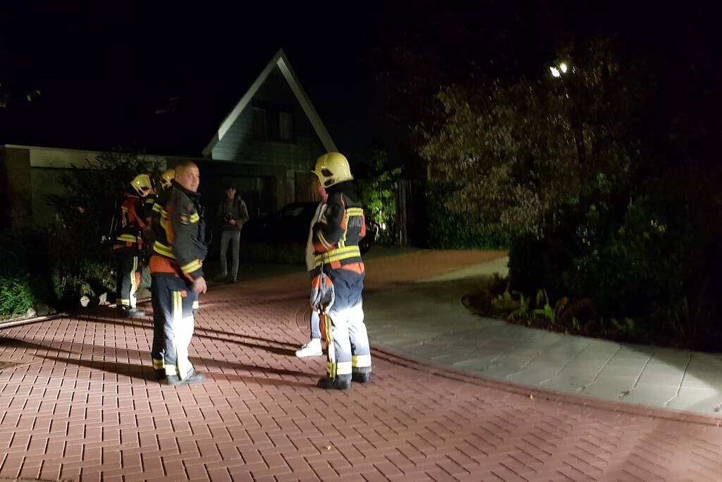 Onderzoek naar brandlucht in woning