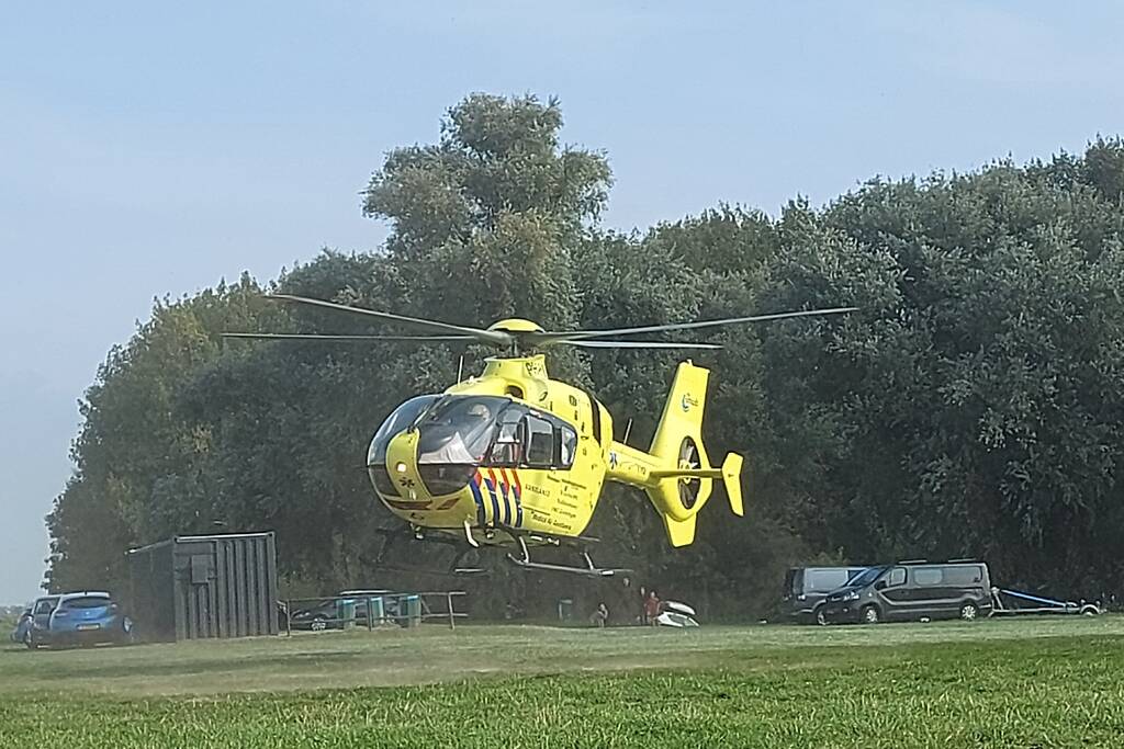 Weg volledig afgesloten na ernstig ongeval