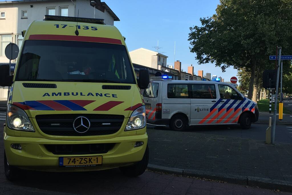 Flinke schade na botsing op kruising
