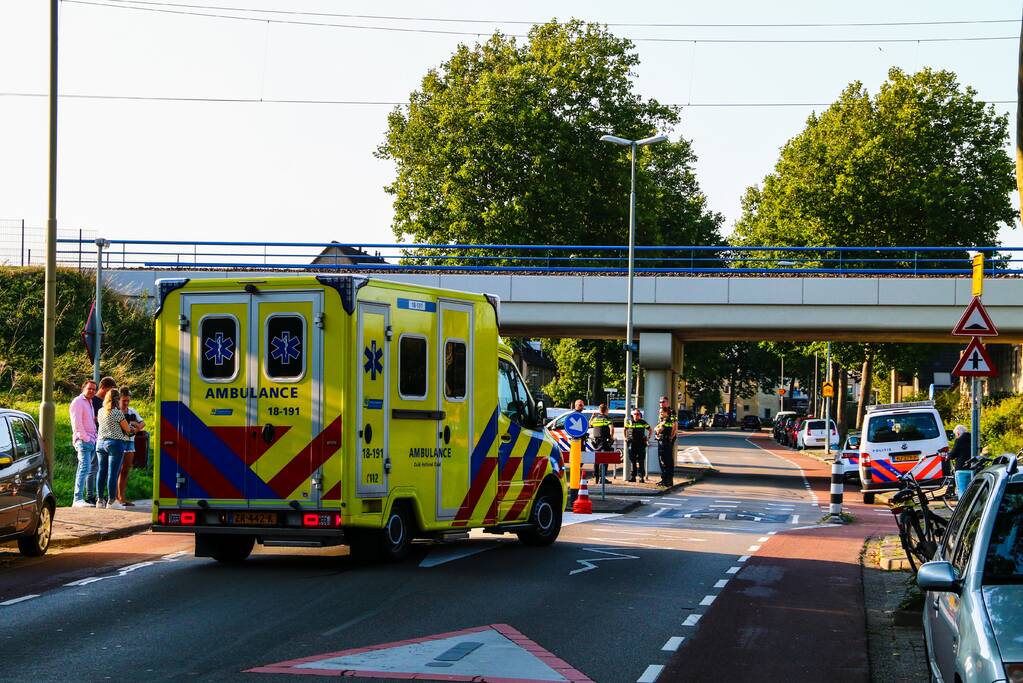Fietser gewond bij aanrijding met een personenauto