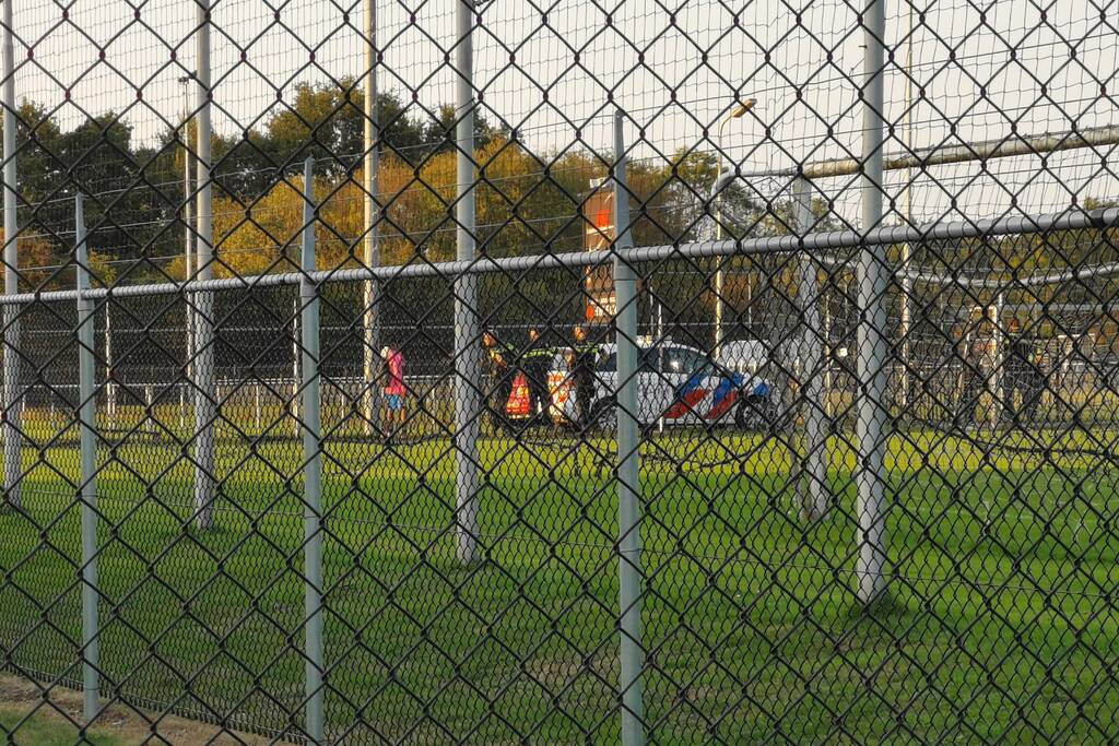 Politie inzet op sportpark na overlast
