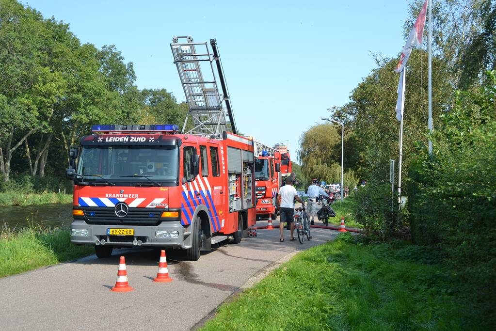 Tuinhuis volledig uitgebrand