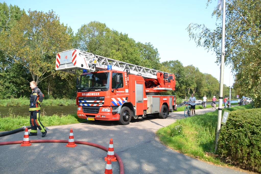 Tuinhuis volledig uitgebrand
