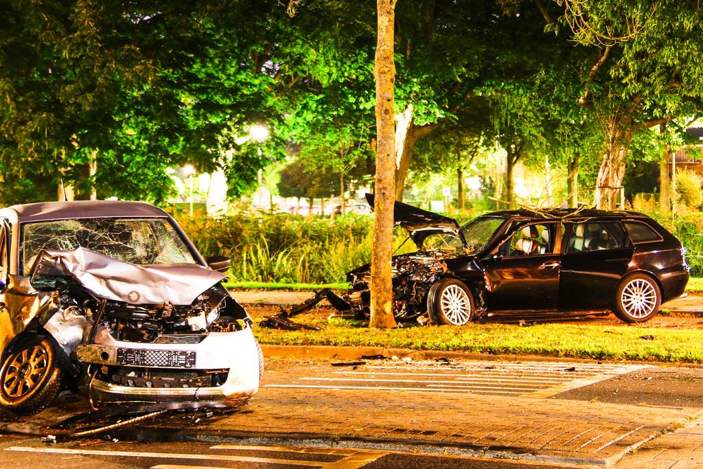 Meerdere gewonden bij frontale aanrijding