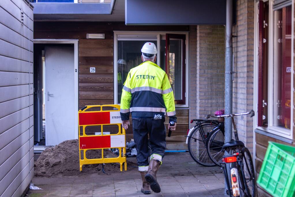 Woningen ontruimd bij flinke brand