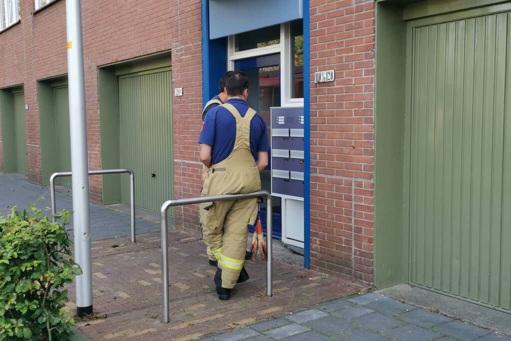 Brandweer doet onderzoek naar vreemde lucht