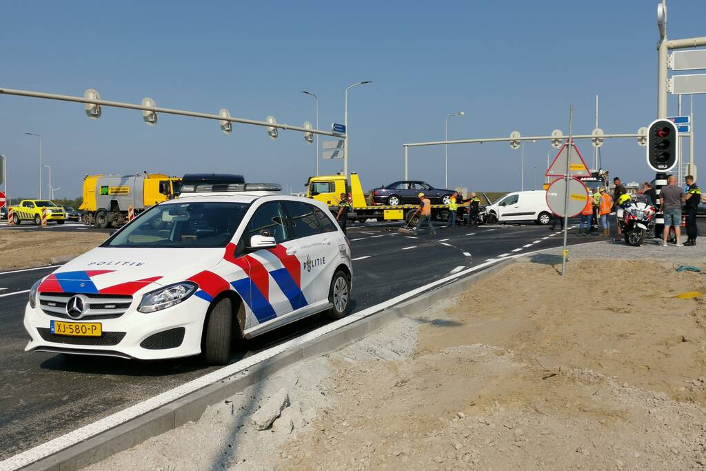 Forse schade bij verkeersongeval nieuwe afrit A12