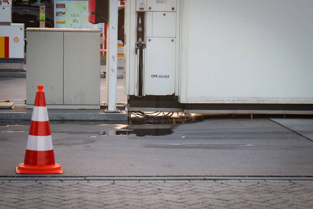 Brandweer onderzoekt lekkende AdBlue-tank