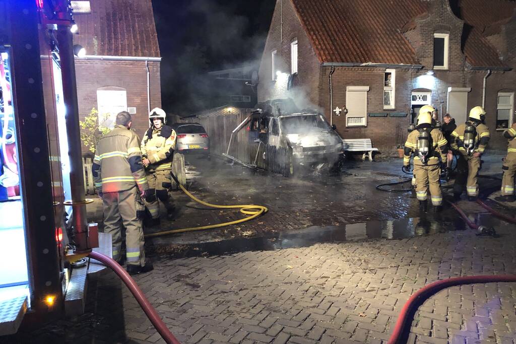Camper verwoest door brand