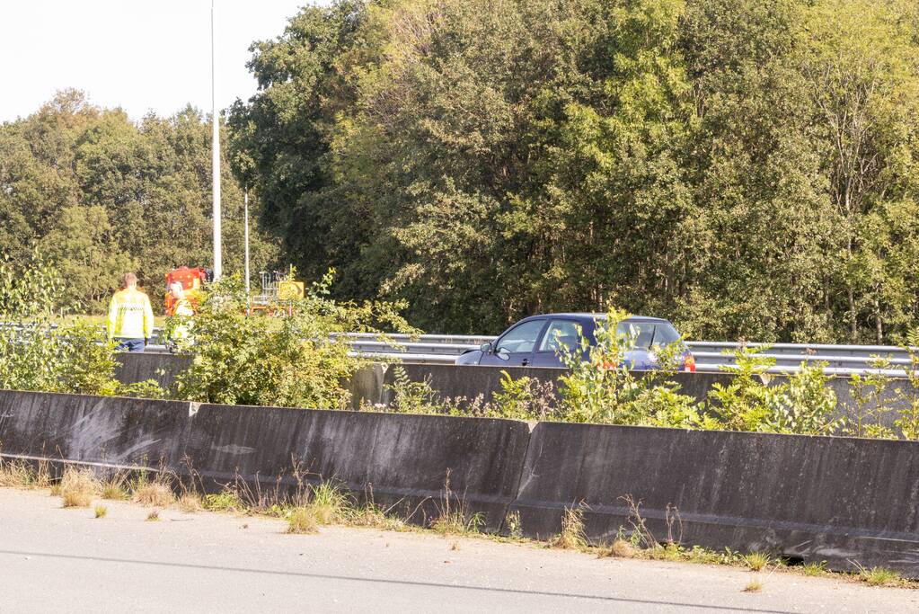 Twee rijstroken dicht na ongeluk op knooppunt Hoevelaken