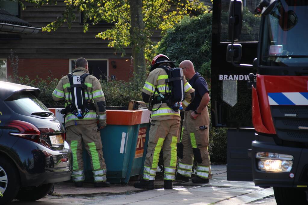 Brand in puincontainer snel gedoofd