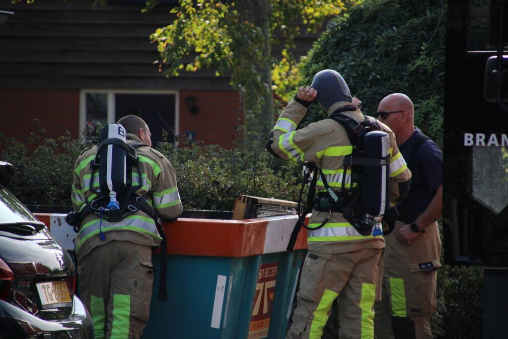 Brand in puincontainer snel gedoofd