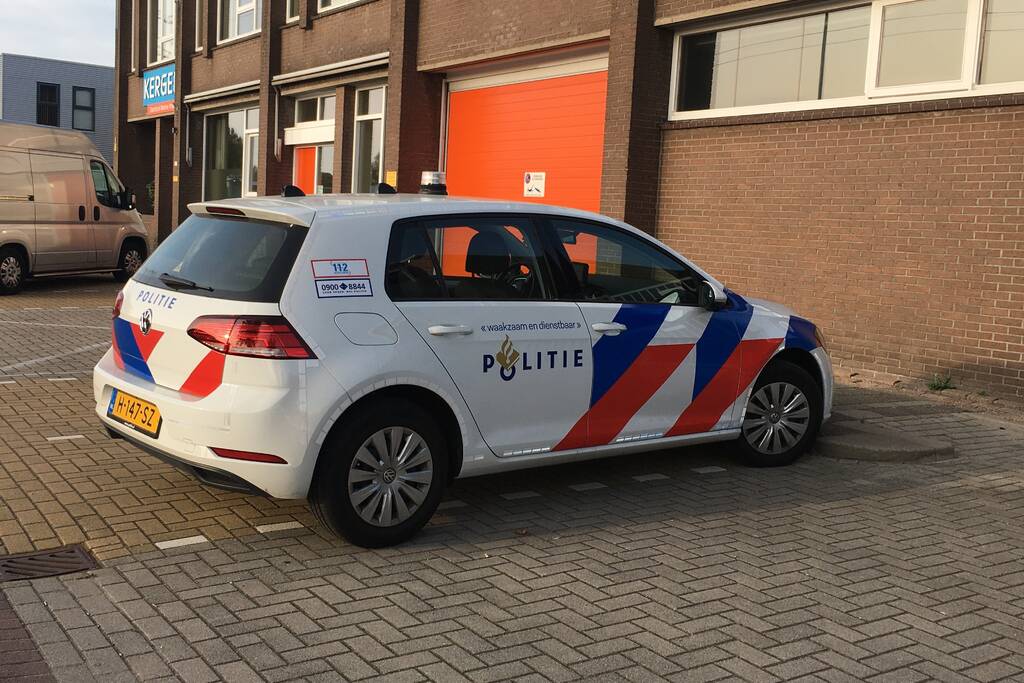 Politie neemt meerdere voertuigen in beslag