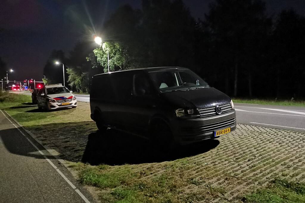 Politie zoekt met helikopter en speurhonden naar vermiste vrouw