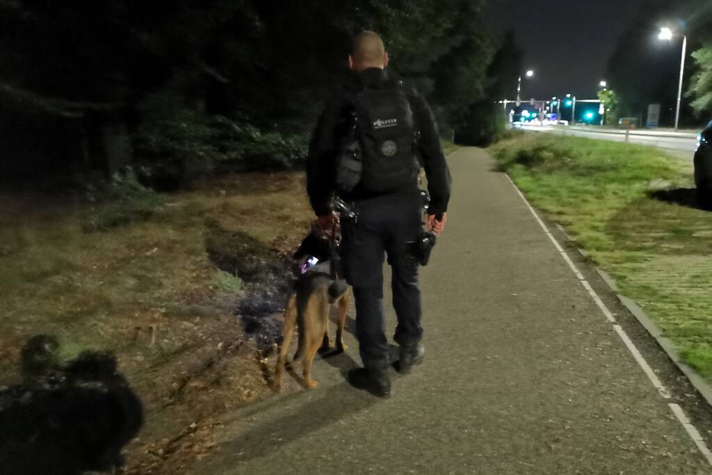 Politie zoekt met helikopter en speurhonden naar vermiste vrouw