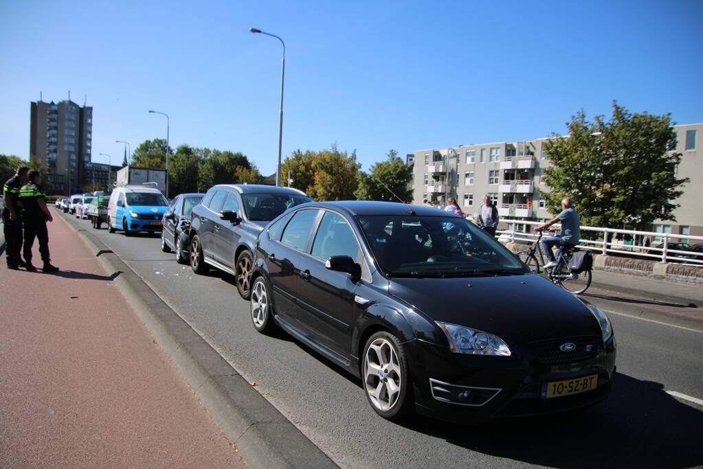 Veel schade bij kop-staartbotsing