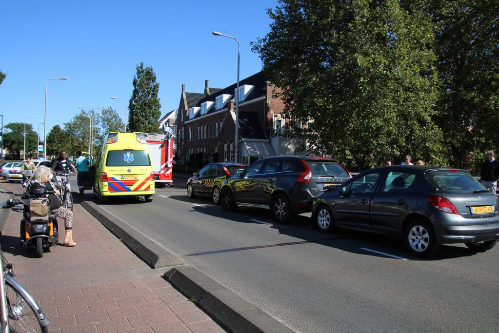Veel schade bij kop-staartbotsing