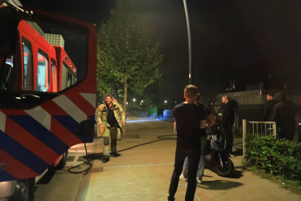 Papiercontainer verwoest door brand