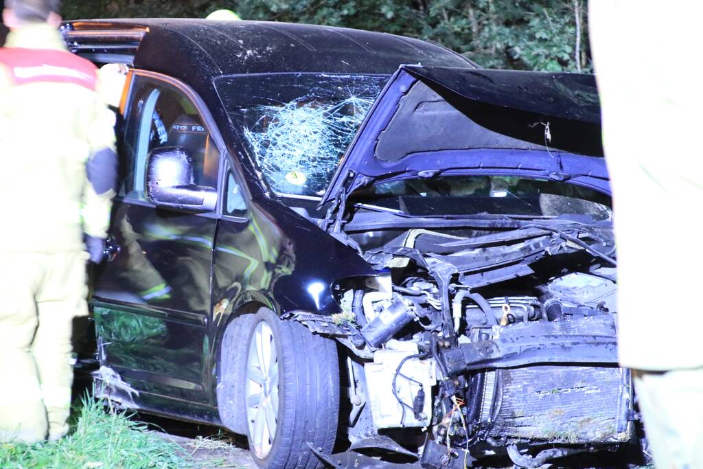 Persoon gewond na eenzijdige aanrijding