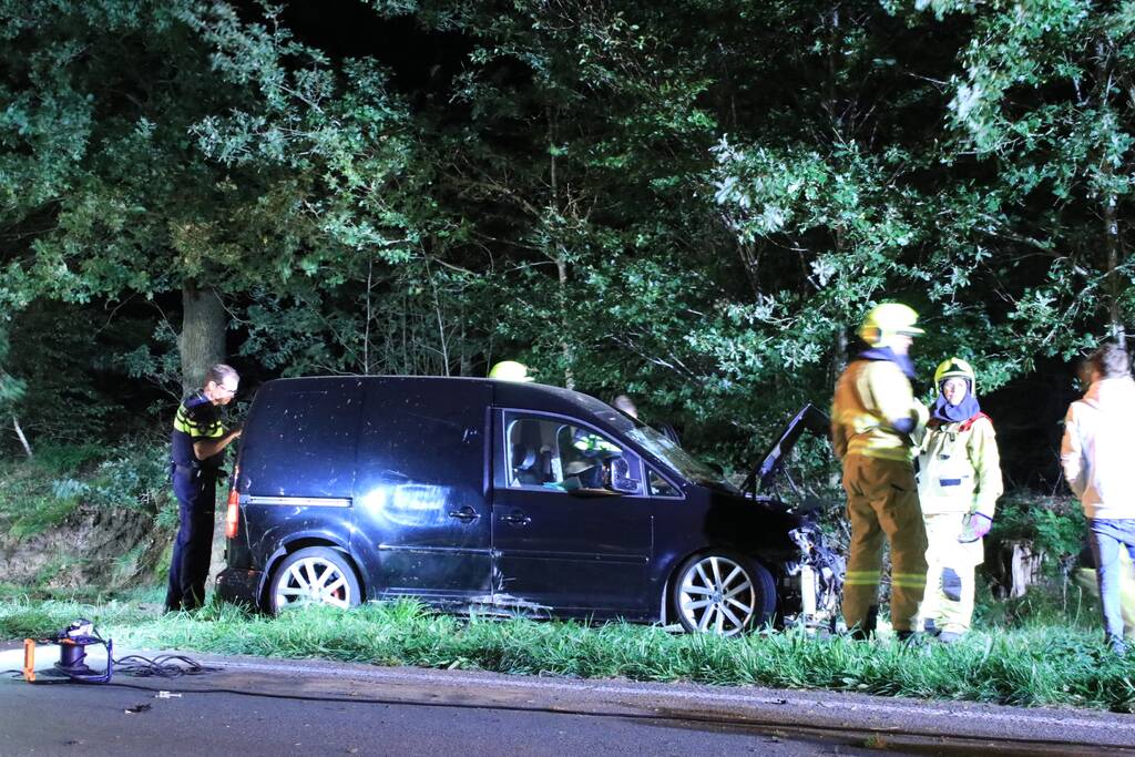 Persoon gewond na eenzijdige aanrijding