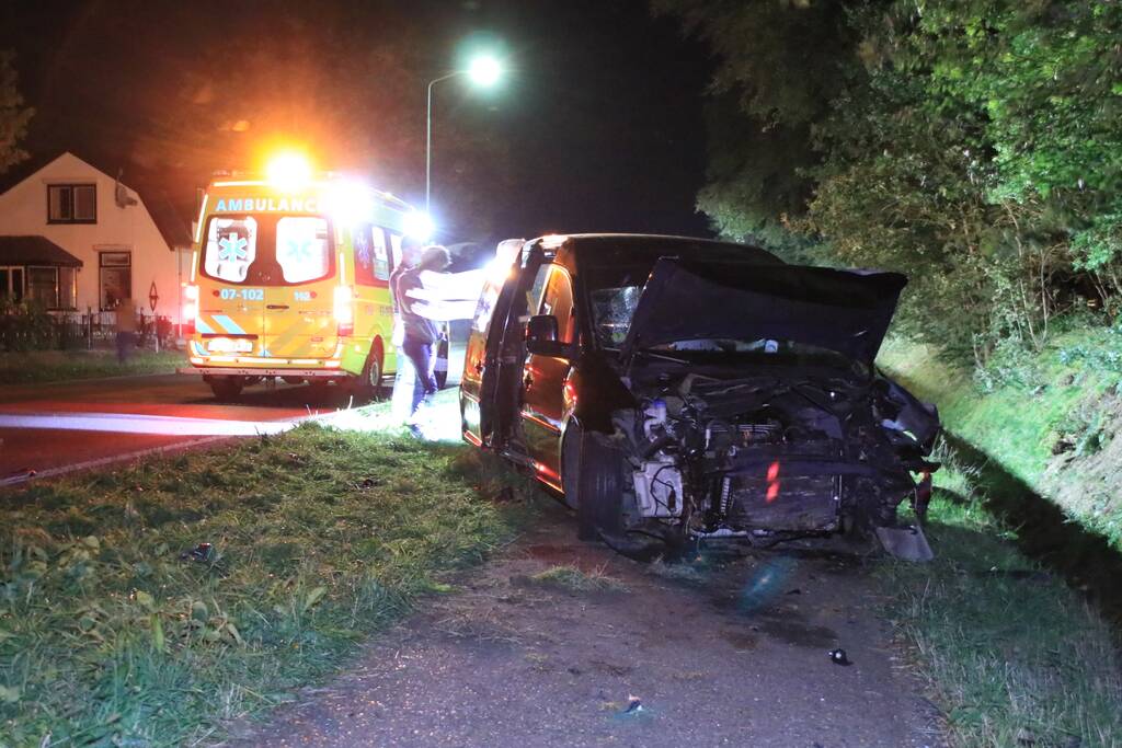 Persoon gewond na eenzijdige aanrijding
