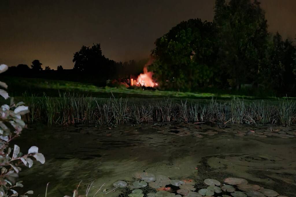 Flinke buitenbrand snel onder controle