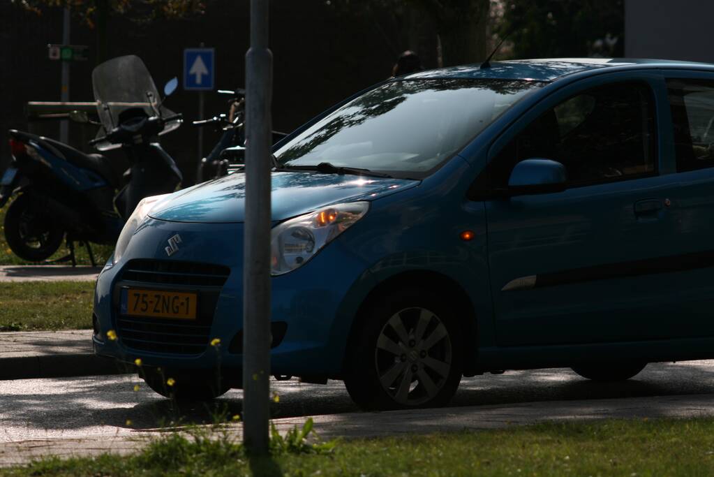 Vrouw gewond na aanrijding