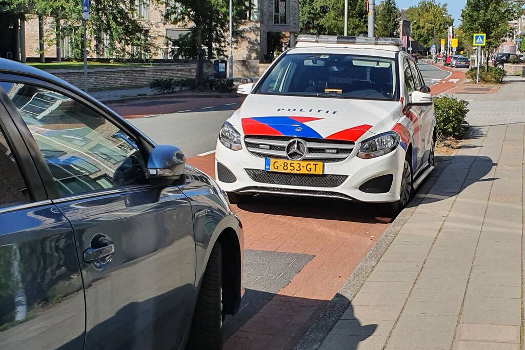 Raam gesneuveld bij inbraak gezondheidscentrum