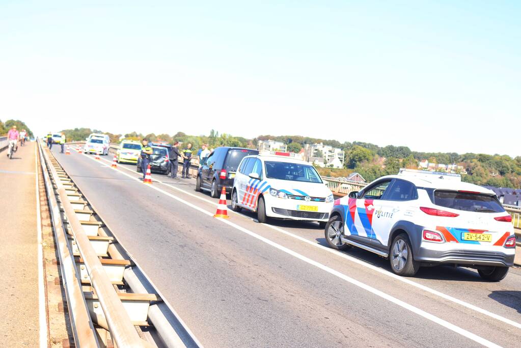 Weg dicht na kop-staart botsing