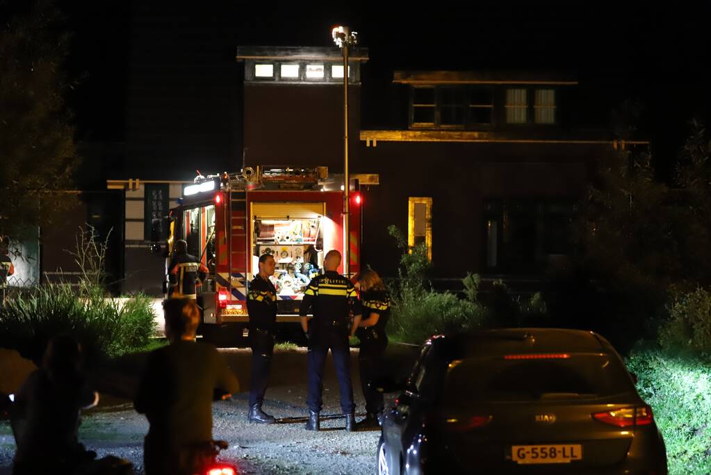 Veel rook bij brand in aanhanger