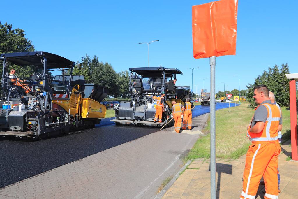 Asfaltering N199 in volle gang