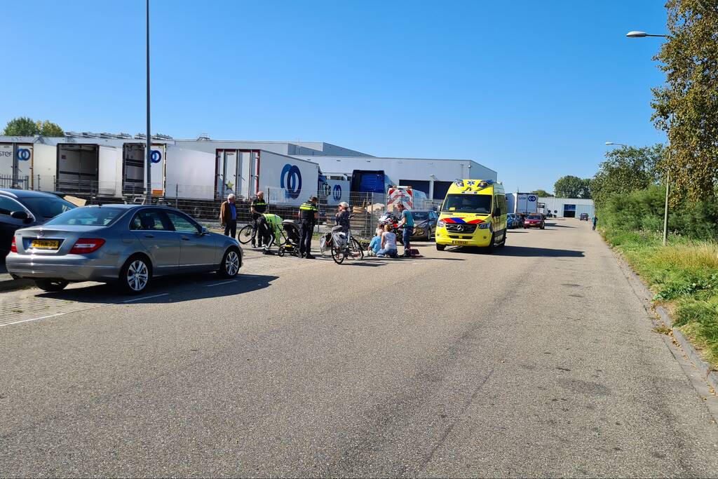 Man loopt hoofdwond op bij val van fiets