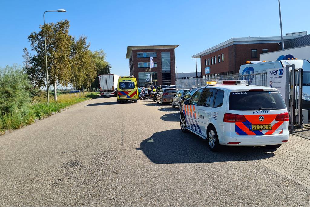 Man loopt hoofdwond op bij val van fiets