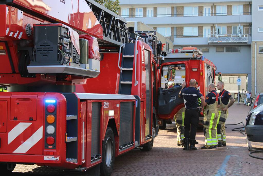 Vermoedelijk asbest vrijgekomen bij brand op dak van woning