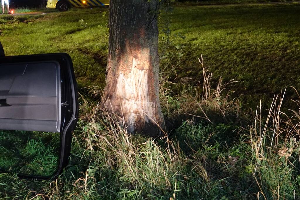 Twee gewonden bij eenzijdig ongeval