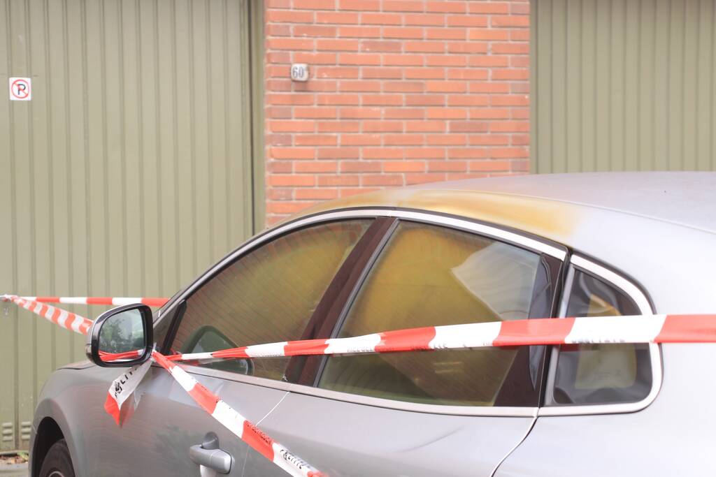 Onderzoek naar oorzaak van autobrand