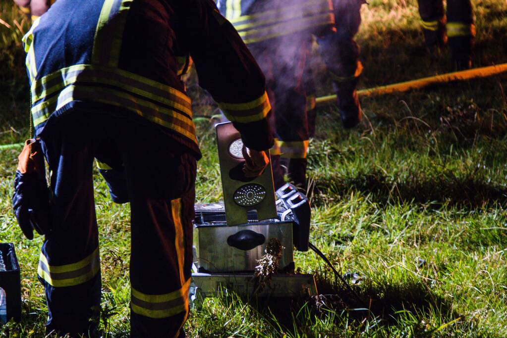 Rook en stank door hooibrand in Duitsland