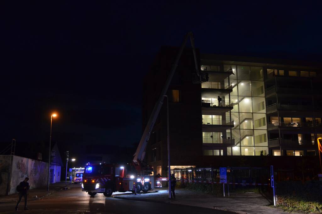 Appartementencomplex vol rook na grote brand