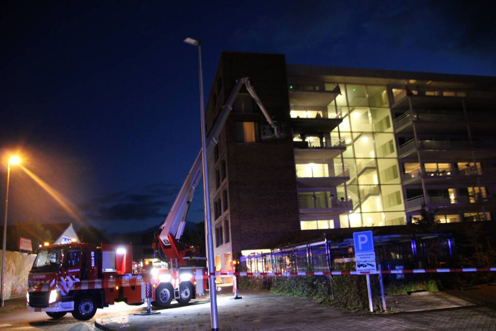 Appartementencomplex vol rook na grote brand