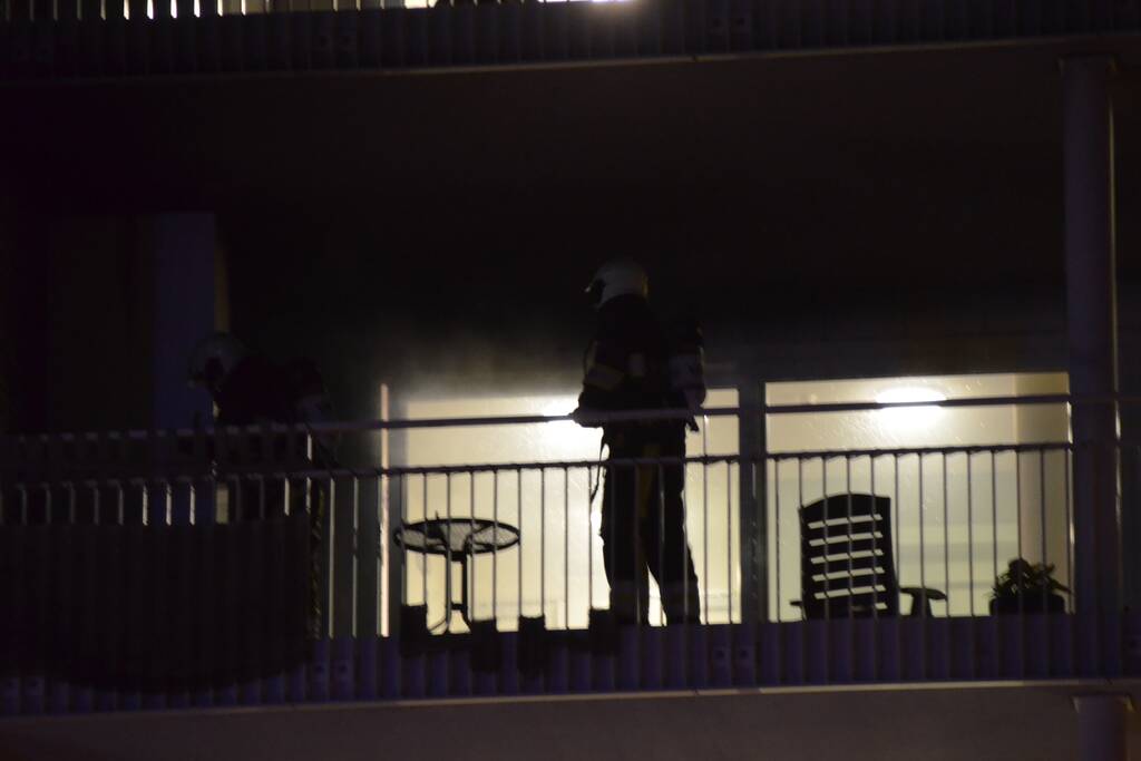 Appartementencomplex vol rook na grote brand