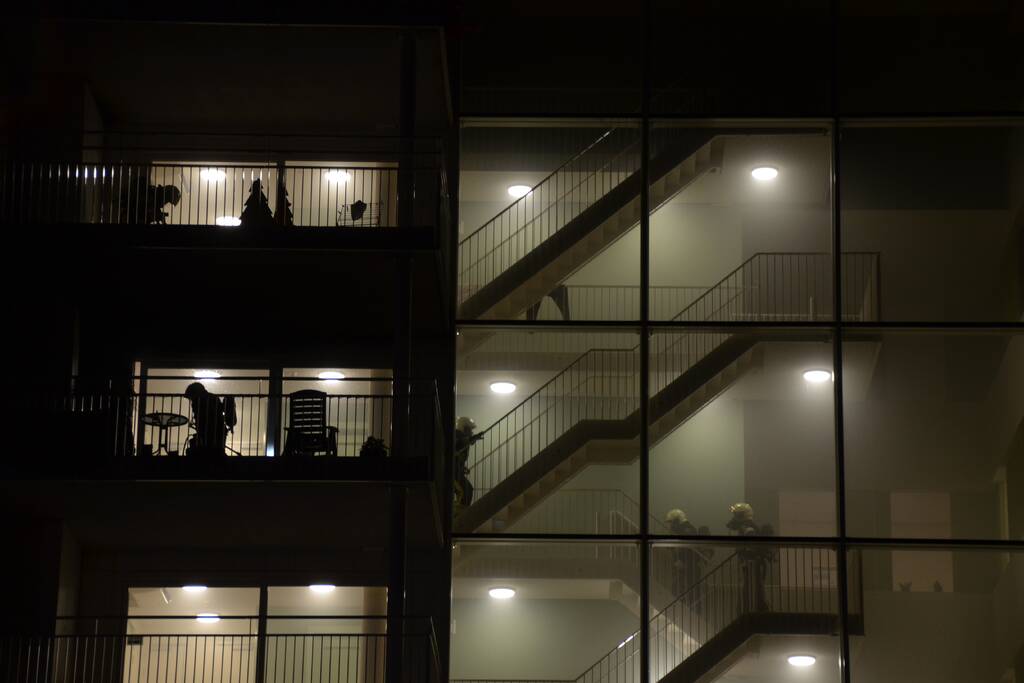 Appartementencomplex vol rook na grote brand