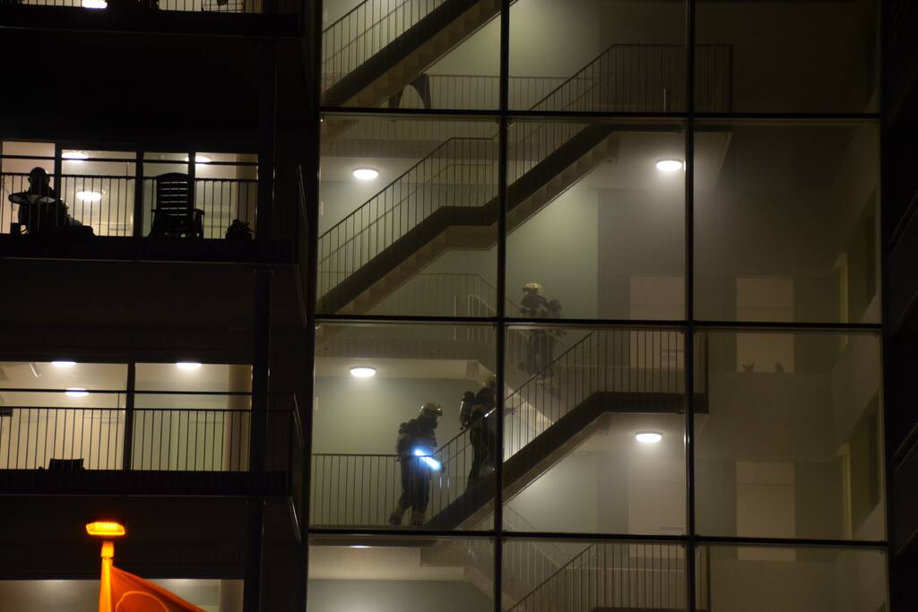 Appartementencomplex vol rook na grote brand