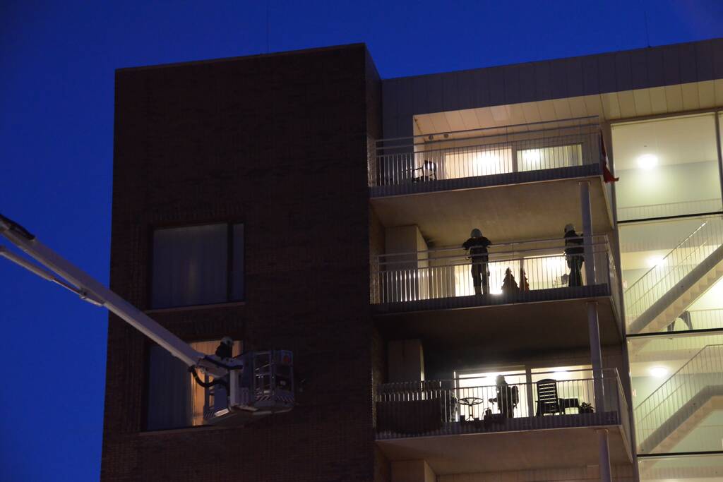 Appartementencomplex vol rook na grote brand