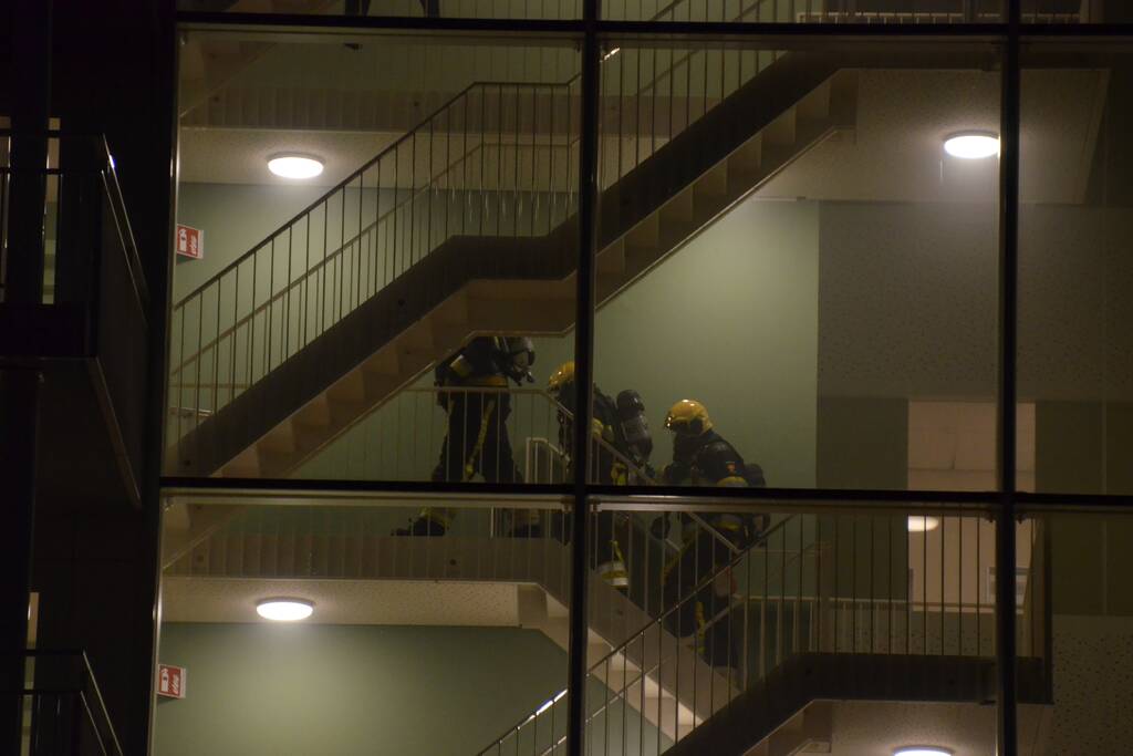 Appartementencomplex vol rook na grote brand