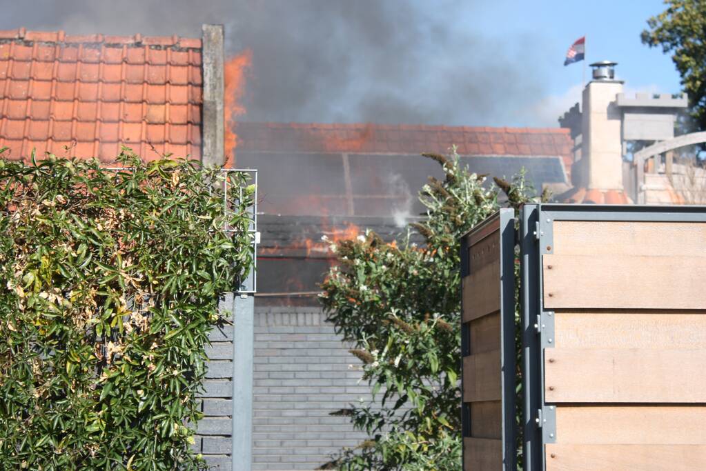Uitslaande schuurbrand in Soesterkwartier